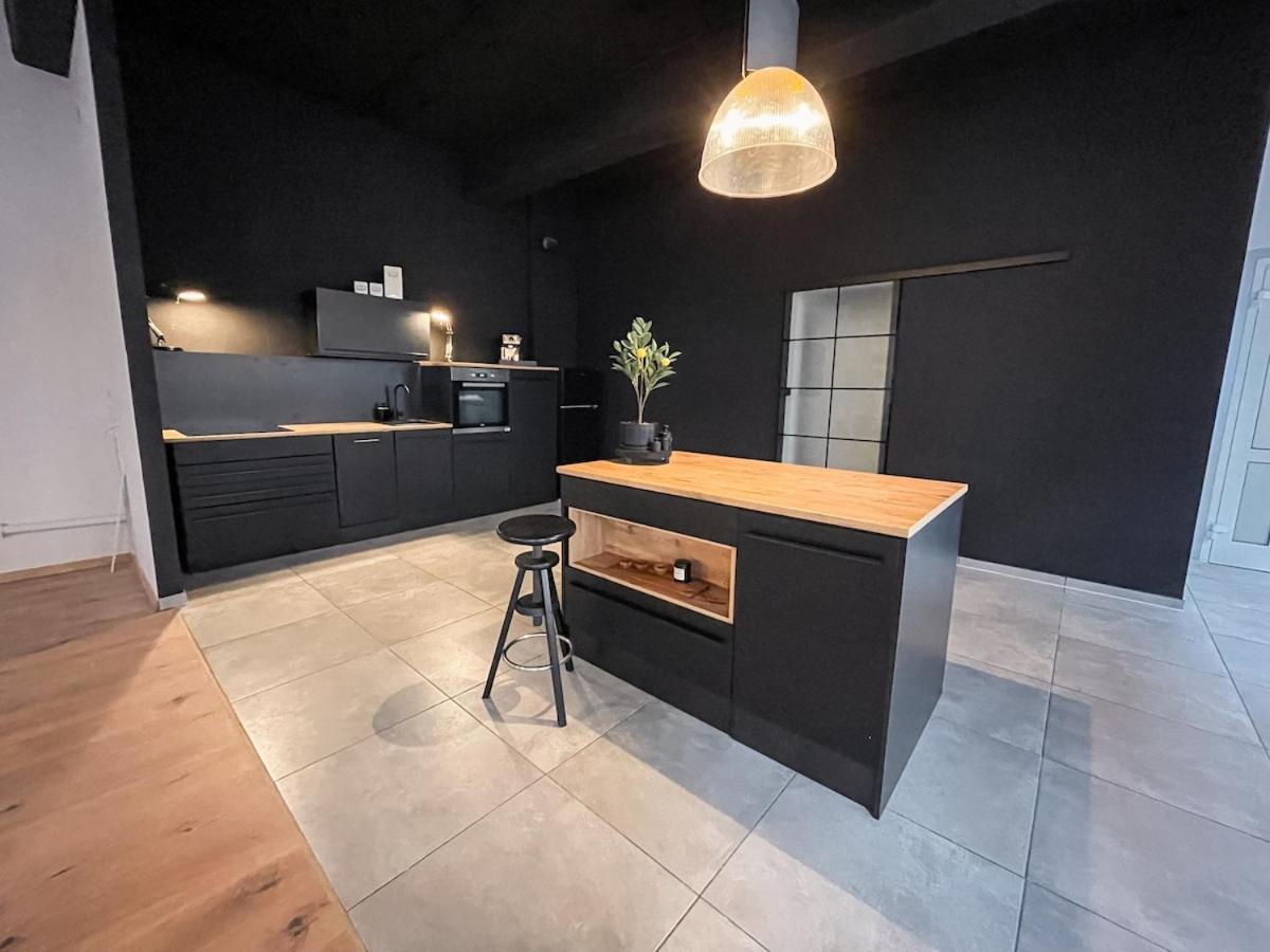 Design Loft - Heimkino - Zentral - Parkplatz - Tischkicker - Kueche