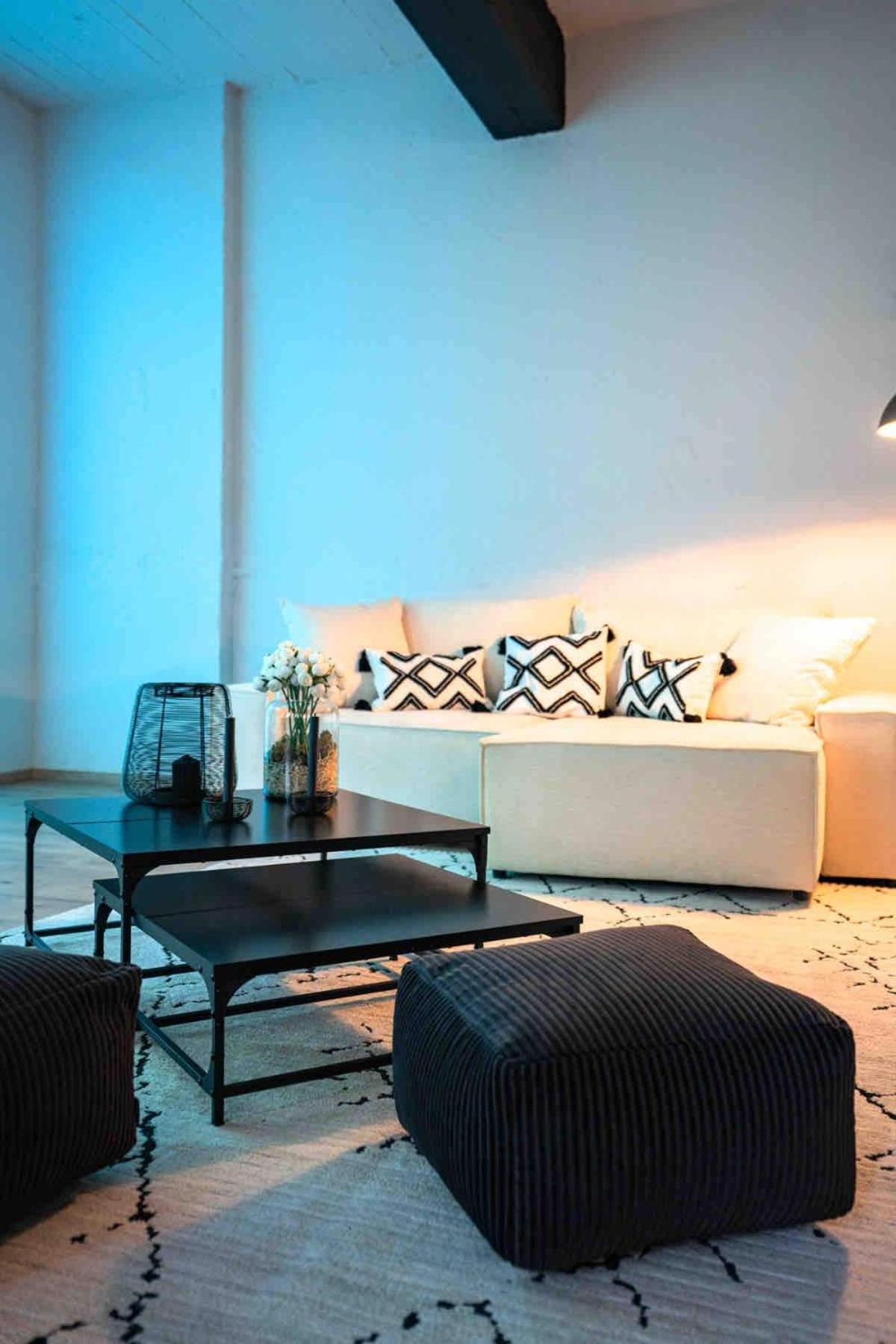 Design Loft - Heimkino - Zentral - Parkplatz - Tischkicker - Kueche Apartment Wiesbaden